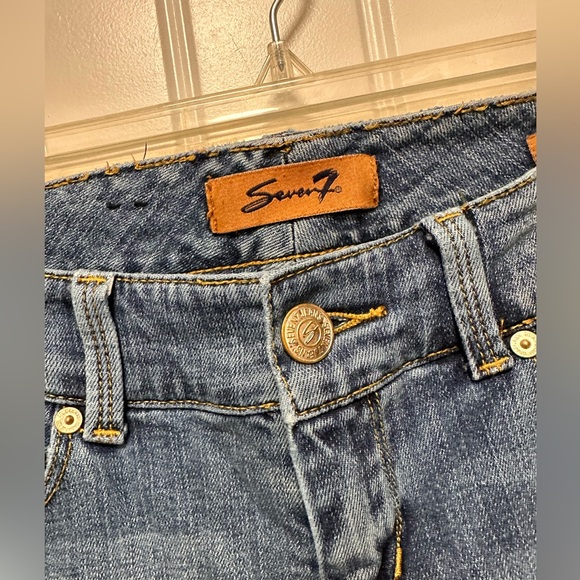 Seven 7 Womens Sexy Flare Stretch Denim Jeans Size 28 (Waist 28 - Inseam 32) - Picture 4 of 8